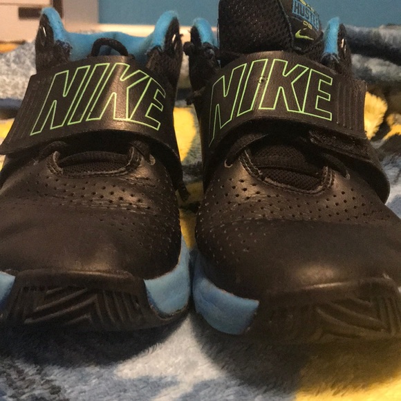 Nike Other - Nike team hustle eight